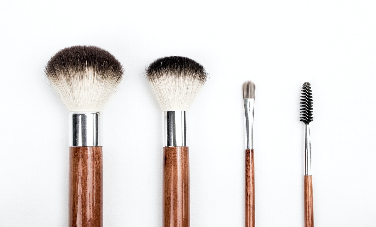 Jak często powinno się myć pędzle do makijażu?